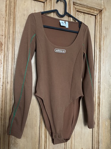 Gorgeous ribbed brown adidas - ribbed,